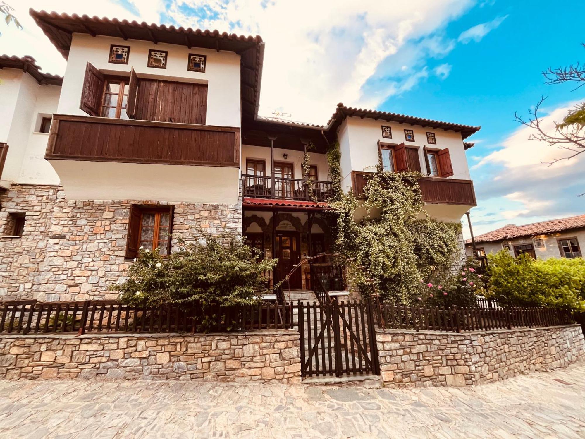 9Mouses Chasiotis Guest House Ampelakia Exterior photo